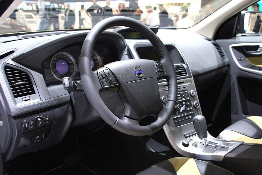  Volvo XC60 2008 года  (фото 206 из 210)